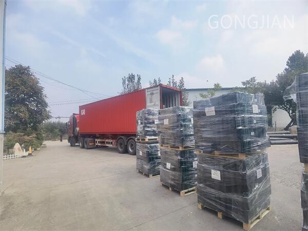 The geocells produced by our factory are being loaded into containers for export abroad.jpg The geocells produced by our factory are being loaded into containers for export abroad.jpg