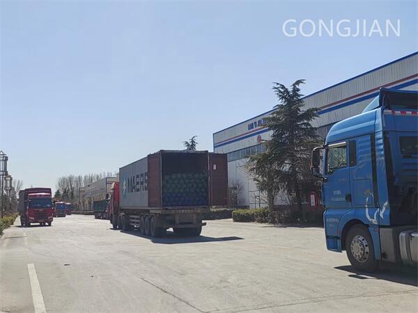 Geotextile queued for loading for export abroad.jpg