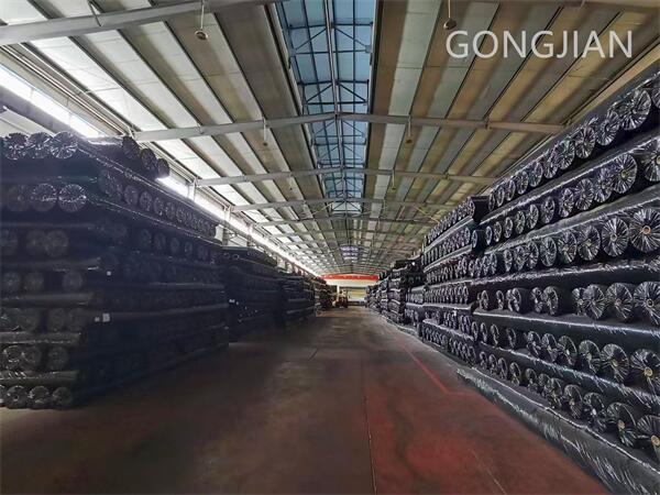Our company has a huge production capacity for geotextiles.jpg
