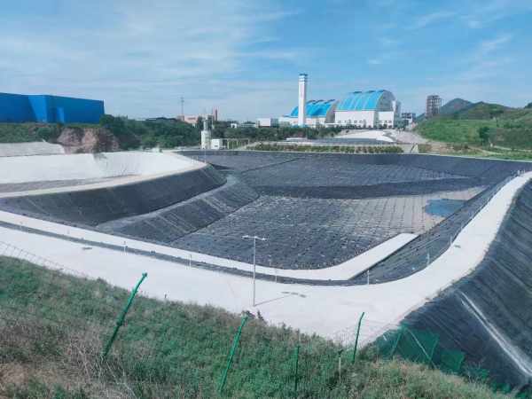 HDPE liners for landfill.jpg
